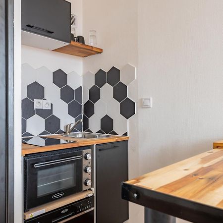 Apartamento Charlemagne - Studio Confortable Avec Parking Gratuit - Quelques Pas De La Gare, Cuisine, Wifi Arras Exterior foto