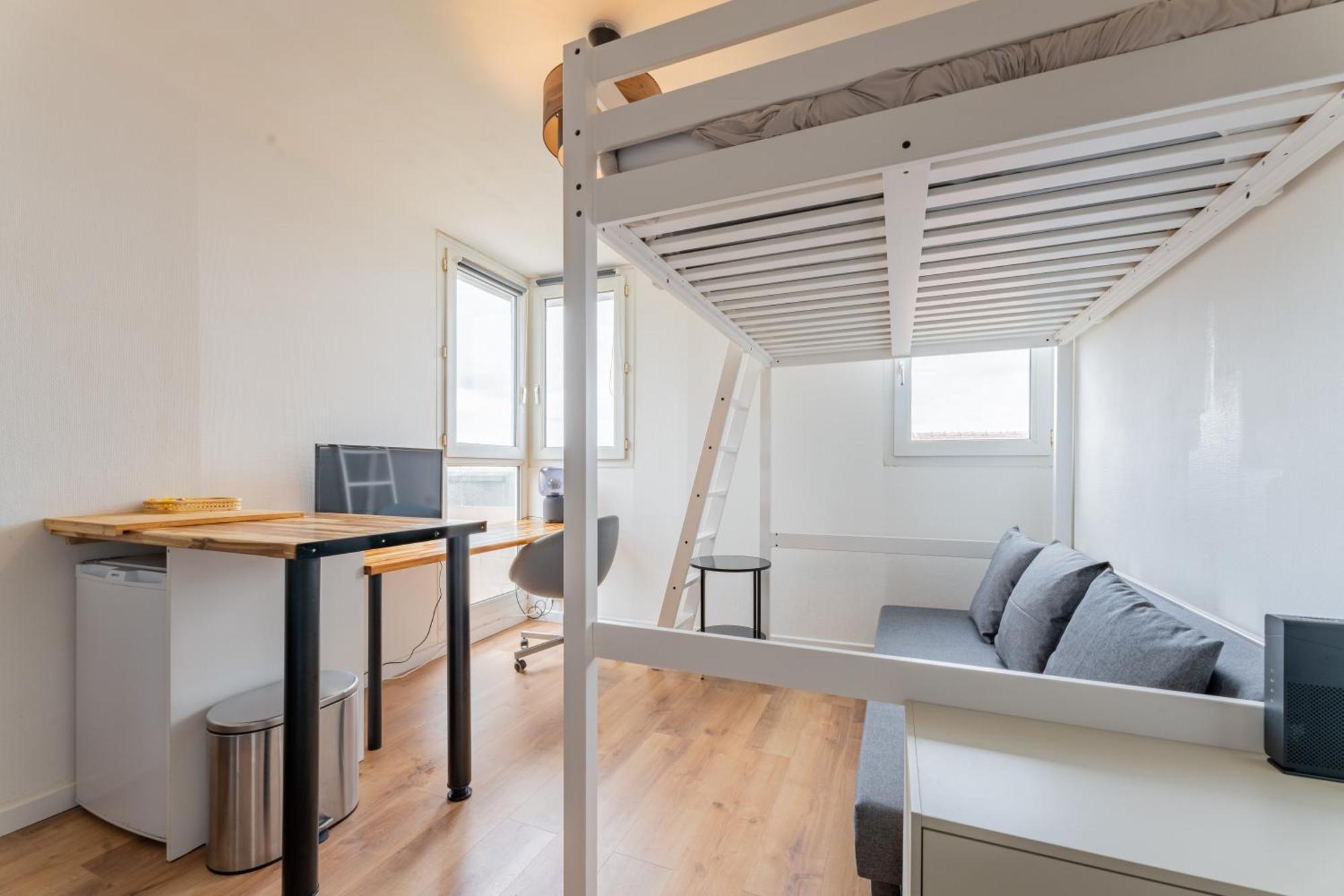 Apartamento Charlemagne - Studio Confortable Avec Parking Gratuit - Quelques Pas De La Gare, Cuisine, Wifi Arras Exterior foto