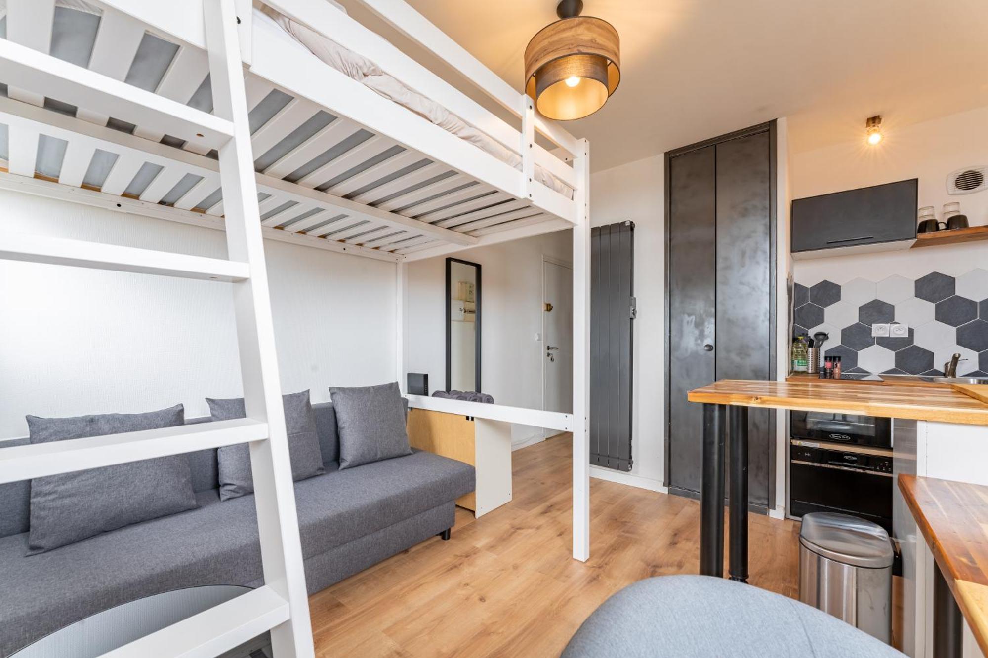 Apartamento Charlemagne - Studio Confortable Avec Parking Gratuit - Quelques Pas De La Gare, Cuisine, Wifi Arras Exterior foto
